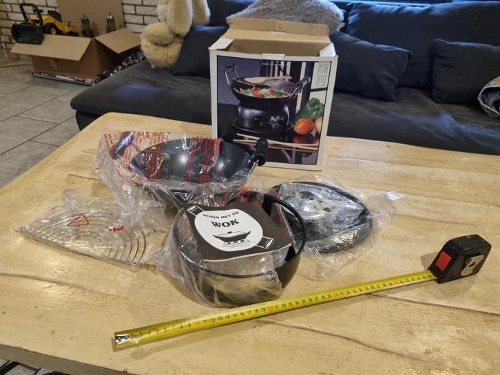 party wok, Witgoed en Apparatuur, Gourmetstellen, Nieuw, Minder dan 4 personen, Ophalen of Verzenden