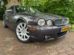 Jaguar XJ 4.2 LWB 2008 Grijs, Auto's, Achterwielaandrijving, 8 cilinders, 1766 kg, 298 pk