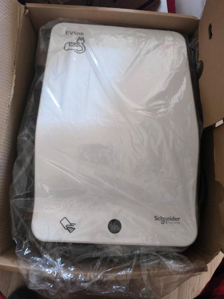 Schneider Electric EVlink Smart Wallbox 22kW/11kW Laadpaal, Auto diversen, Laadpalen, Nieuw, Laadpaal, Ophalen of Verzenden