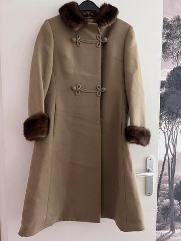 Vintage Wollen Mantel 38 m siegelstoff haute couture beschikbaar voor biedingen
