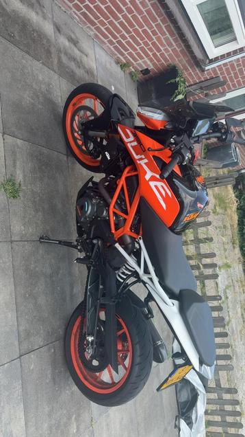 Ktm duke 390 2017 beschikbaar voor biedingen