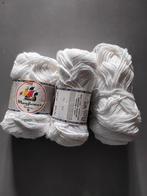 Witte Mayflower Cotton 8 - 2,5 Bol, Hobby en Vrije tijd, Ophalen of Verzenden, Zo goed als nieuw, Breien of Haken, Wol of Garen