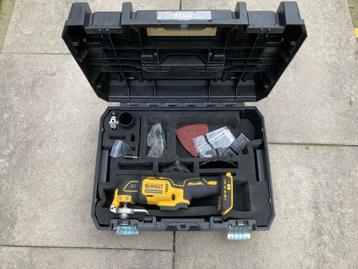 DeWalt 18V Multitool DCS356 incl koffer beschikbaar voor biedingen