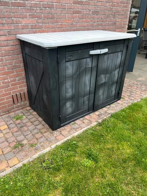 Gebruikte opbergbox/tuinkast merk: Keter, Tuin en Terras, Bergingen en Tuinkasten, Gebruikt, Overige typen, Kunststof, Ophalen