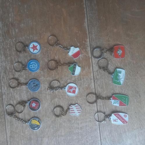 11sleutelhangers jaren 60 oa. ,  twente, svv,, svw,, Verzamelen, Sportartikelen en Voetbal, Zo goed als nieuw, Ophalen of Verzenden