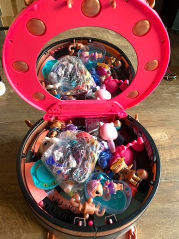 LOL Surprise schoonheidssalon veel poppetjes beschikbaar voor biedingen