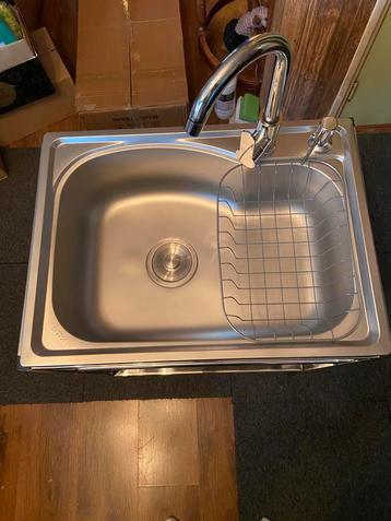 Nieuwe RVS (camping) - wasbak - spoelbak - garage spoeltafel beschikbaar voor biedingen