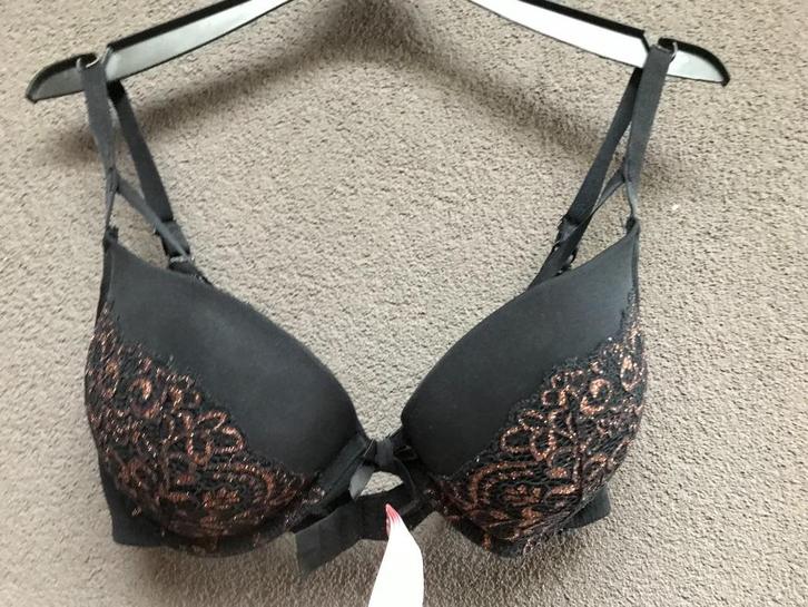 Hunkemöller BH / Bra 75D Zwart/brons, Kleding | Dames, Ondergoed en Lingerie, BH, Zwart, Ophalen of Verzenden