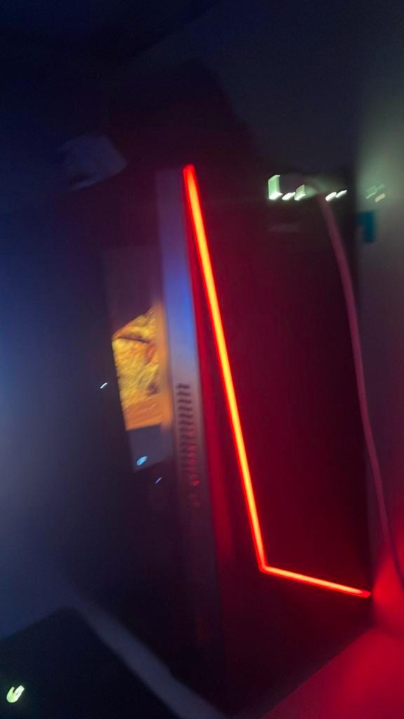 Game pc set met alles erop en eraan, Computers en Software, Desktop Pc's, Zo goed als nieuw, HDD, Gaming, Ophalen