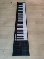 Alesis V61 midi keyboard + sustain pedaal, Muziek en Instrumenten, Midi-apparatuur, Zo goed als nieuw, Ophalen