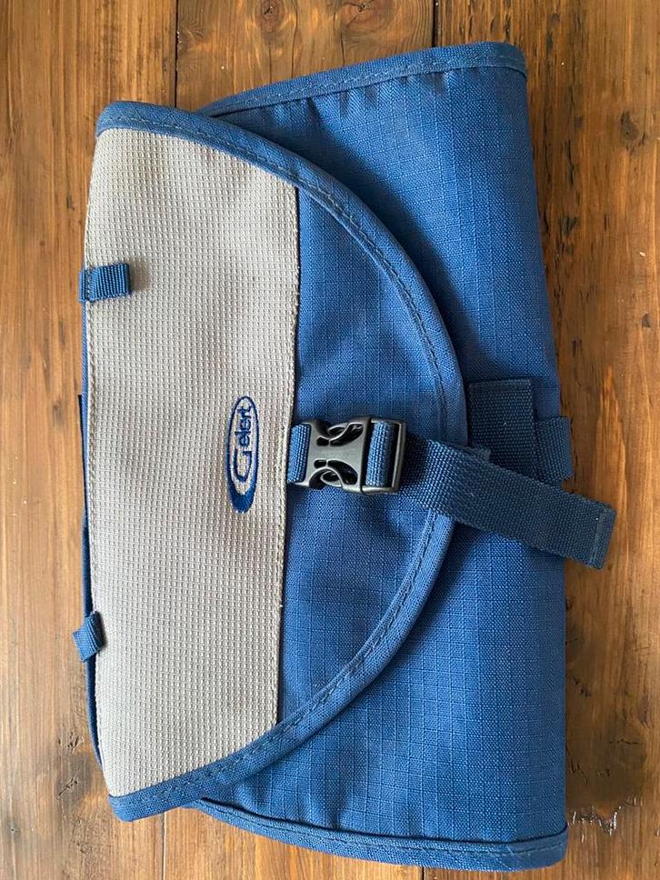 Gelert toilettas, Caravans en Kamperen, Kampeeraccessoires, Zo goed als nieuw, Ophalen of Verzenden