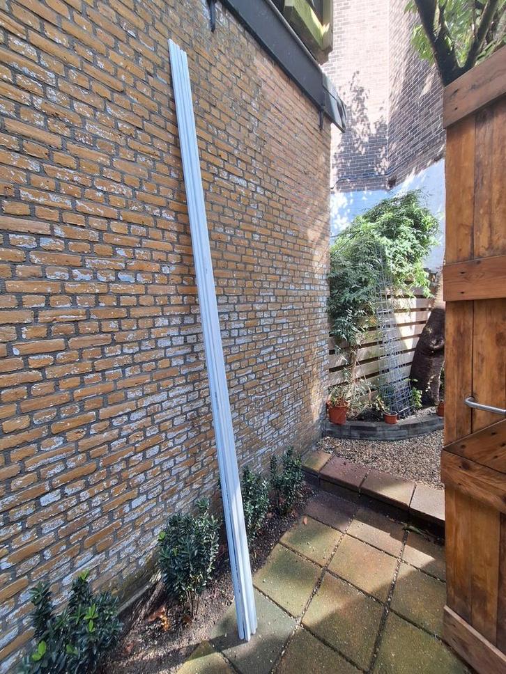 5x gegronde witte glaslatten - Nieuw, Doe-het-zelf en Verbouw, Plinten en Afwerking, Nieuw, Lijsten, Mdf, 250 cm of meer, Ophalen