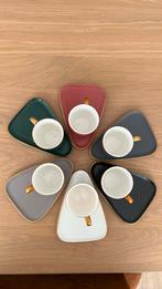 Koffie set   6 verschillende kleur, Overige stijlen, Kop(pen) en/of Schotel(s), Ophalen of Verzenden, Zo goed als nieuw