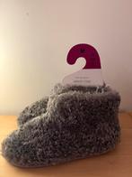 Grey Primark Pantoffels Maat 38/39 - nieuw, Ophalen, Nieuw, Pantoffels of Sloffen, Grijs