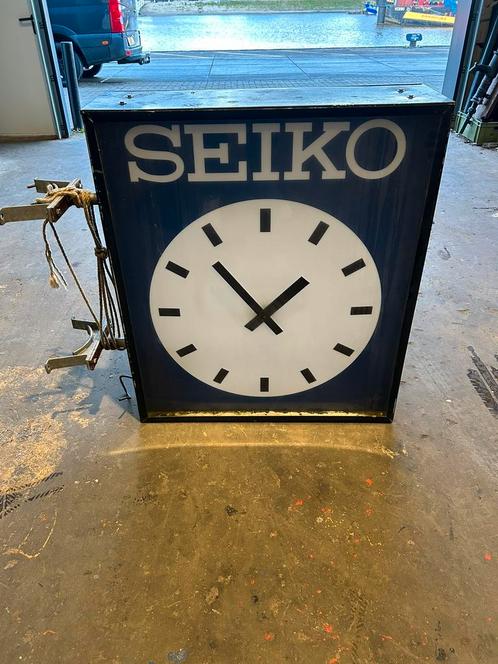 Stations klok Reclameklok . jaren 80/90, Antiek en Kunst, Antiek | Klokken, Ophalen