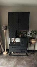 Visgraat kast zwart, 200 cm of meer, Ophalen of Verzenden, Zo goed als nieuw, Minder dan 150 cm