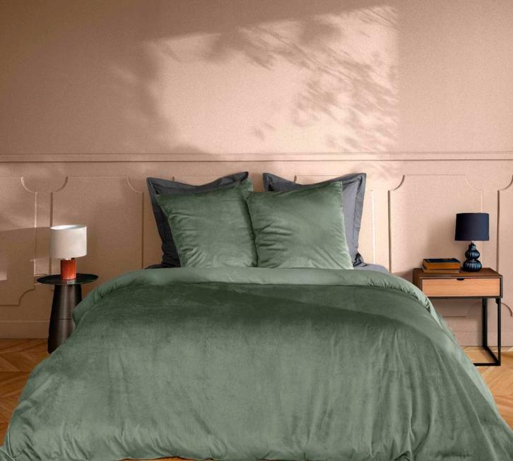 2 Prachtige fluwelen dekbedovertrekken groen, Huis en Inrichting, Slaapkamer | Beddengoed, Zo goed als nieuw, Dekbedovertrek, Tweepersoons