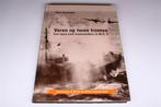 Varen op twee fronten [Gesigneerd] — Kustvaarders in WO II, Boeken, Ophalen of Verzenden, Gelezen
