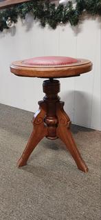 Vintage/ brocante pianokruk met rode zitting, Ophalen