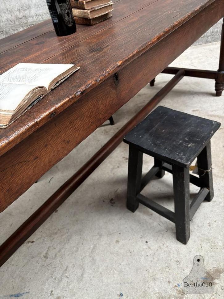 Authentieke 19e-eeuwse eiken boerentafel 270 cm, Antiek en Kunst, Antiek | Meubels | Tafels, Ophalen of Verzenden