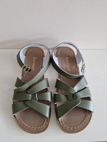 Salt-Water sandals. Mt 39 olive dames. Nieuw beschikbaar voor biedingen