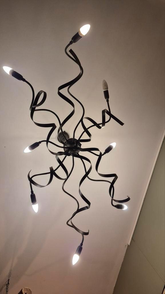 Kroonluchter 8 lampen - Bezorging Arnhem-Den Haag, Huis en Inrichting, Lampen | Plafondlampen, Gebruikt, Metaal, Ophalen of Verzenden