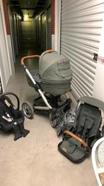 Nio Mutsy Kinderwagen Leger Groen - Complete Set, Kinderen en Baby's, Kinderwagens en Combinaties, Ophalen, Gebruikt, Combiwagen