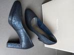 Tamaris, donkerblauwe pumps maat 38, Kleding | Dames, Schoenen, Blauw, Ophalen of Verzenden, Zo goed als nieuw