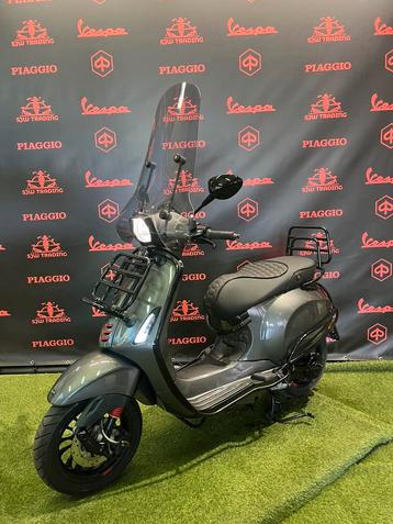 Vespa Sprint 2018 Snor/Brom! Custom Agaat Grijs Garantie! beschikbaar voor biedingen