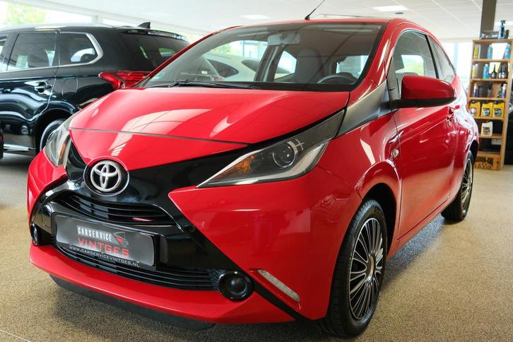 Toyota Aygo 1.0 VVT-i x-play Airco, Cruise control, Tel!, Auto's, Toyota, Bedrijf, Te koop, Aygo, ABS, Airbags, Airconditioning
