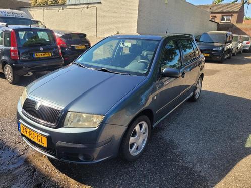Skoda Fabia 1.2 47KW 2005 Grijs, Auto's, Skoda, Bedrijf, Fabia, ABS, Airbags, Android Auto, Bluetooth, Boordcomputer, Centrale vergrendeling