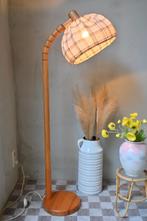 Verstelbare vintage vloerlamp massief grenen, Steinhauer 70s, Huis en Inrichting, Lampen | Vloerlampen, Ophalen, Zo goed als nieuw