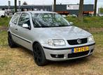 Volkswagen Polo 1.4 55KW AUT 2000 Grijs, Auto's, Volkswagen, 450 kg, 74 pk, 4 cilinders, Origineel Nederlands