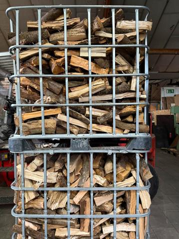 Gekloofd haardhout | diverse houtsoorten in de mix  beschikbaar voor biedingen