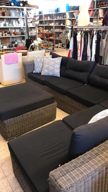 Prachtige lounge set  beschikbaar voor biedingen
