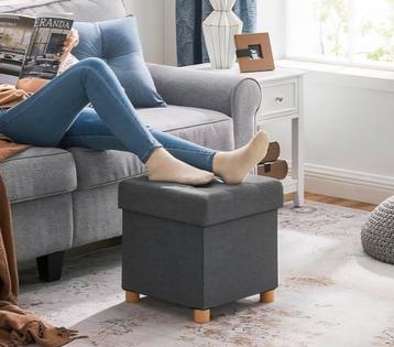 Voetenbankje / Poef  kleur 1 groene en1 grijze beschikbaar voor biedingen