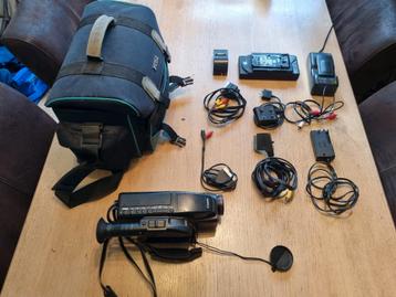  Canon E300 8mm Video Camcorder, Compleet set beschikbaar voor biedingen