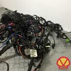 vw touran 5t 2.0tdi kabelboom motorruimte motor 04l972627hf, Ophalen of Verzenden, Gebruikt, Volkswagen