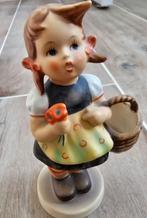 Goebel Hummel M.I. Sister 98/0, Ophalen of Verzenden, Zo goed als nieuw, Hummel