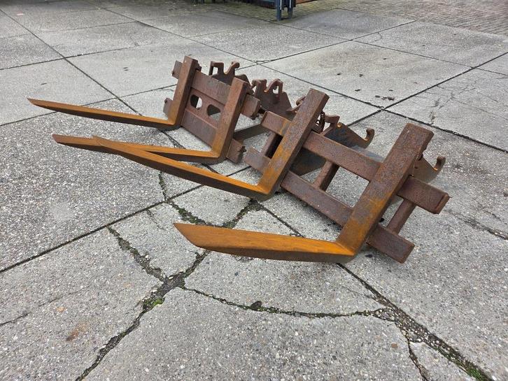 2x Palletframe CW30/40, sterzeefbak CW30/40 + hijsarm Volvo, Zakelijke goederen, Machines en Bouw | Kranen en Graafmachines, Overige typen