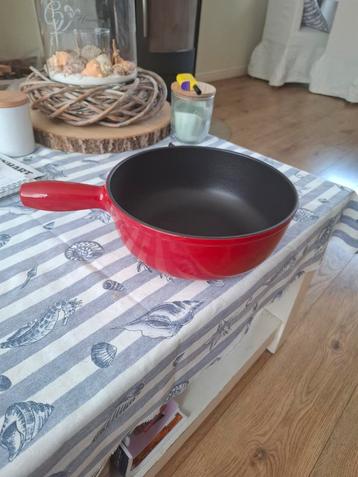 Gietijzeren saus/braadpan 24cmx9cm nieuw beschikbaar voor biedingen
