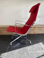 Vitra Eames EA 124 fauteuil, chroom, rood hopsak, Huis en Inrichting, Minder dan 50 cm, 75 tot 100 cm, Zo goed als nieuw, Metaal