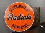 Radiola autoradio emaille reclame bord 59 cm doorsnede 1950, Reclamebord, Gebruikt, Ophalen