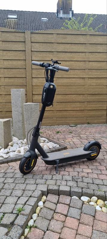 Electric step, trottinette, scooter Ninebot. 