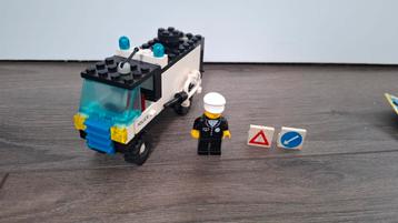 Lego set 6450, politie auto beschikbaar voor biedingen