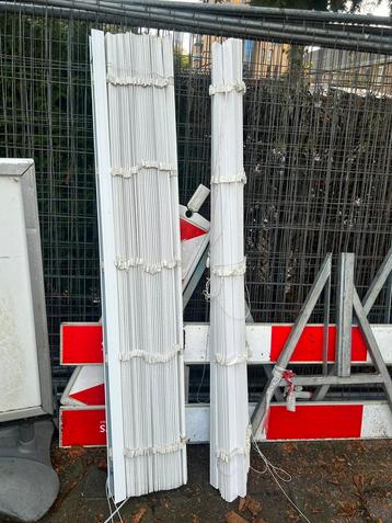 Houten lamellen jaloezieën wit beschikbaar voor biedingen