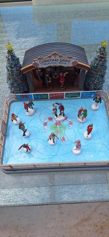 Lemax Christmas Groove Skating Rink kerstdorp huis kerst beschikbaar voor biedingen