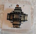 Vintage broche kruis kristallen glas en strass, Overige materialen, 4 tot 7 cm, Met strass, Verzenden