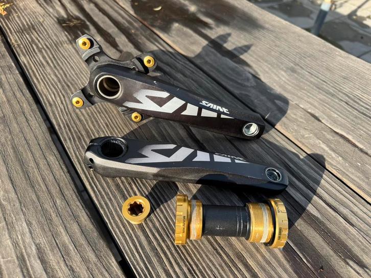 Crankstel Shimano Saint incl. Bottom bracket, Fietsen en Brommers, Fietsonderdelen, Zo goed als nieuw, Mountainbike, Crankstel of Pedalen