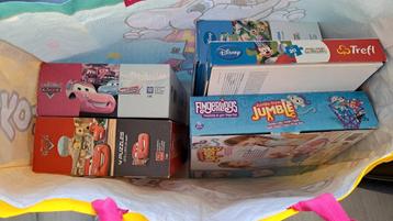 Grote tas vol met puzzels en spelletjes!  beschikbaar voor biedingen